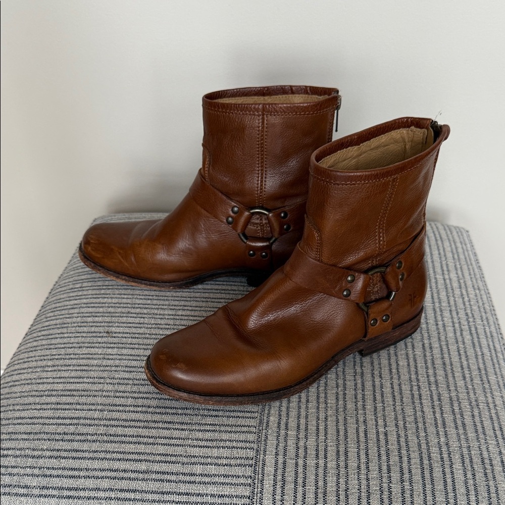 Frye Womans Philip Harness Boots
